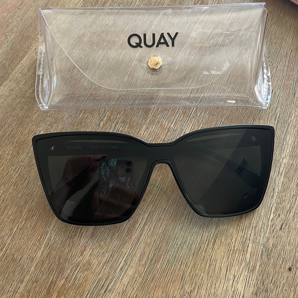 Quay confidential sunglasses